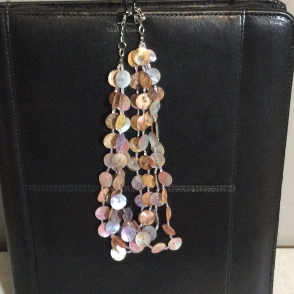 Pearl button four strand necklace - Picture 2 of 6